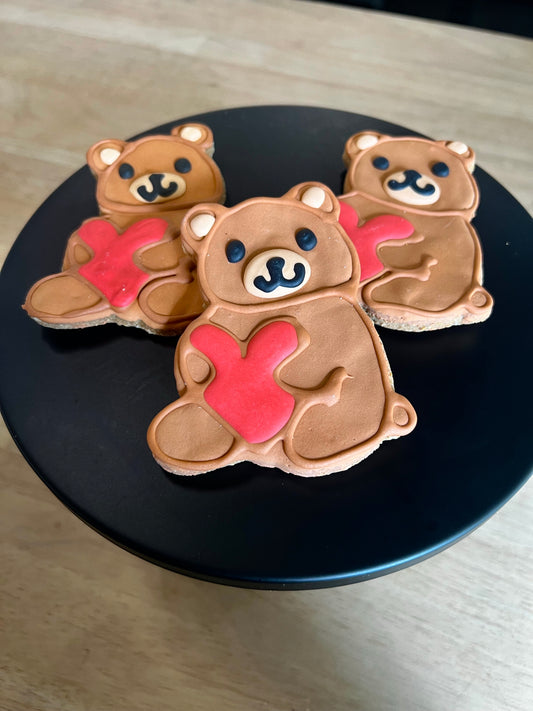 Bear with Heart Cookie