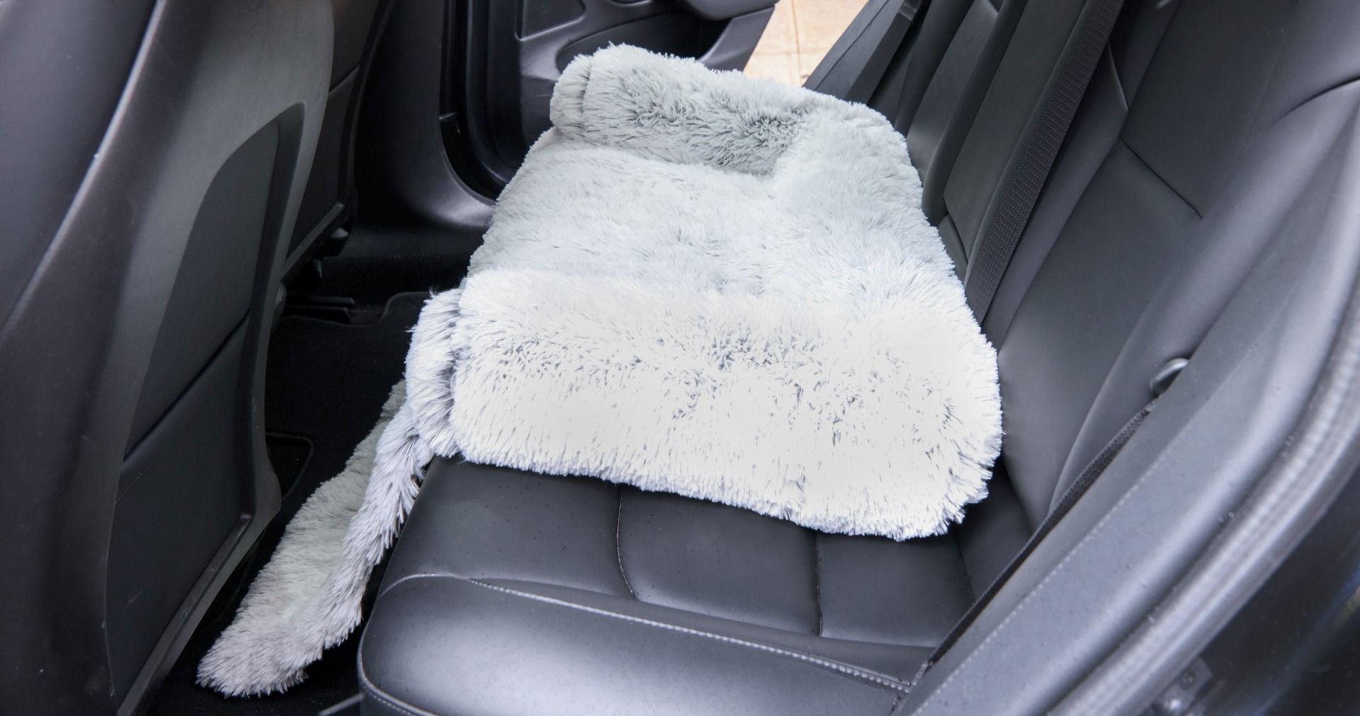 Tall Tails Anywhere Cuddler – Portable Cozy Dog Bed for Home or